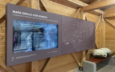 Slavnostní odhalení tabule v podzemním městě Osówka